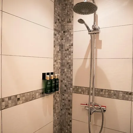 El Pirata 78 * Estepona